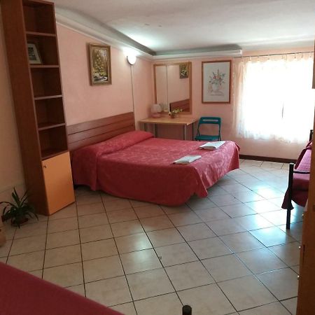 Roma Inn 2000 Eksteriør billede